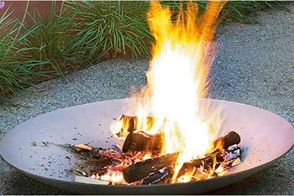 Protect your lawn against portable fire pits